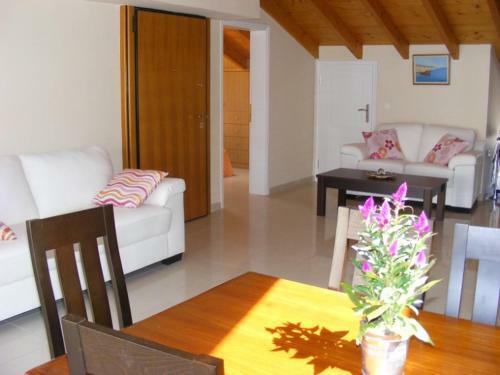 Love Greece Apartments