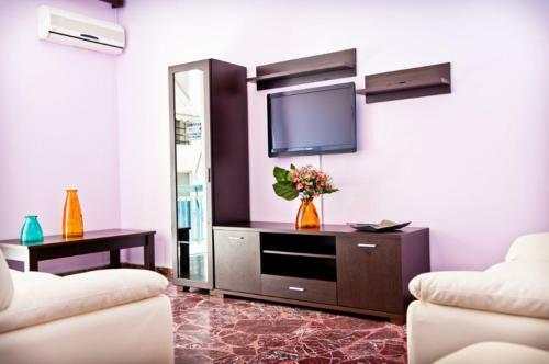 Love Greece Apartments