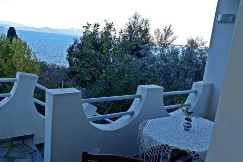 Amazing Sea View-neos Pyrgos Beach -evoia Greece