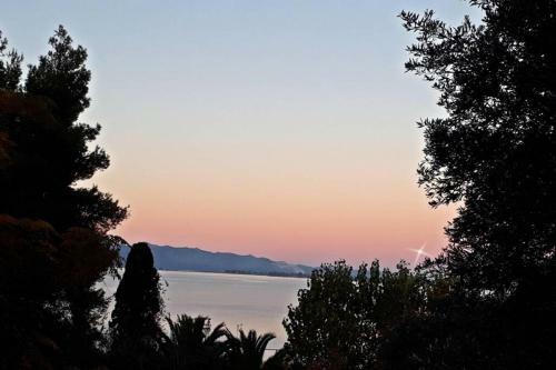 Amazing Sea View-neos Pyrgos Beach -evoia Greece