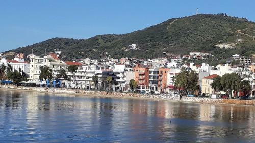 Amazing Sea View-neos Pyrgos Beach -evoia Greece