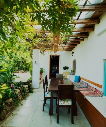 Sunshiny - Two Houses With Pool In Private Grounds