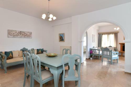 Cozy House In Naousa