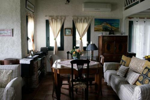 Vila Kalostous
