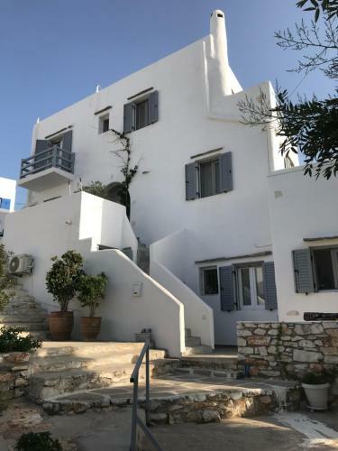 Hara?s Villa In Naousa , Paros