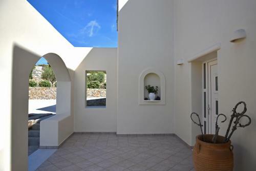 ?ggelos Home Paros