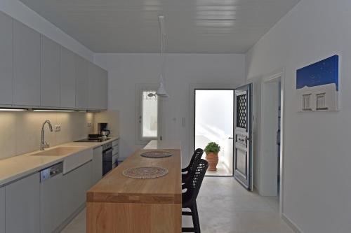Armenistis Apartment 2