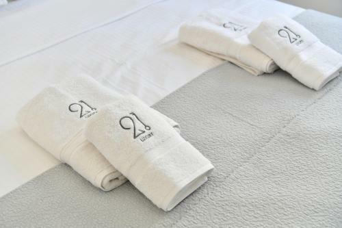 21 Luxury Apartments