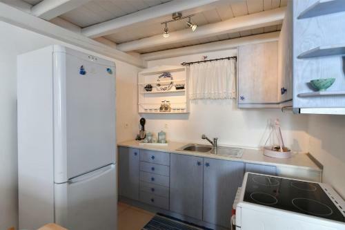 Centrally Located House For 4 Ppl In Naousa