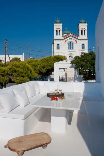 The Olive House Naoussa