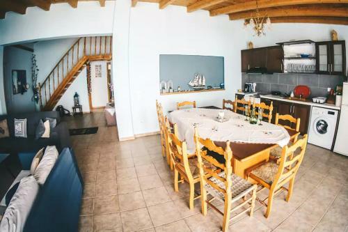 Villa Galanis By The Sea