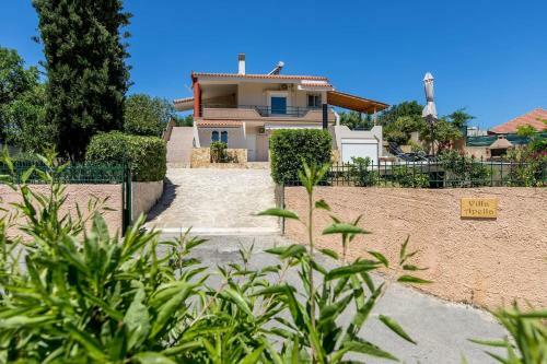 Villa Apella ? Private Yard & Pool ? 8 Guests