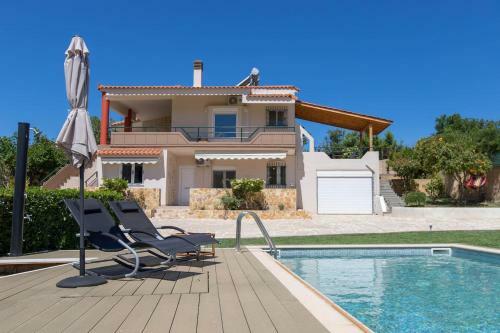 Villa Apella ? Private Yard & Pool ? 8 Guests