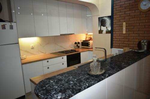Central Luxury Apartment Next To The Beach