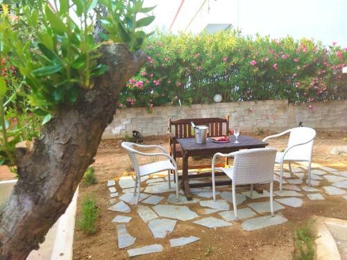 Pefkonas Apartments2 100 M From The Beach