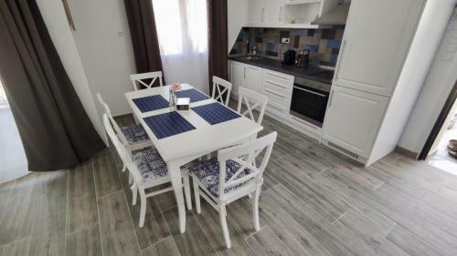 Blue Charm House - Apartment 2
