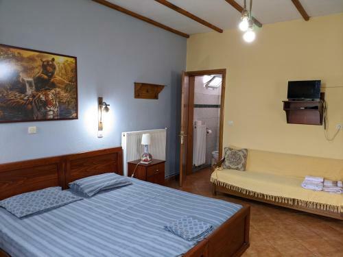 Hostal Alexandros Guesthouse