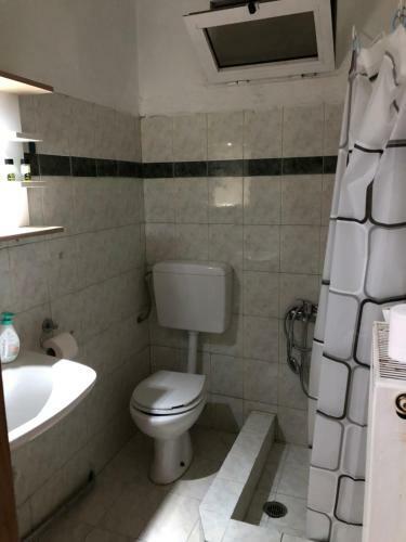 Hostal Alexandros Guesthouse
