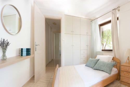 Apartment In Peania (15min From Airport)