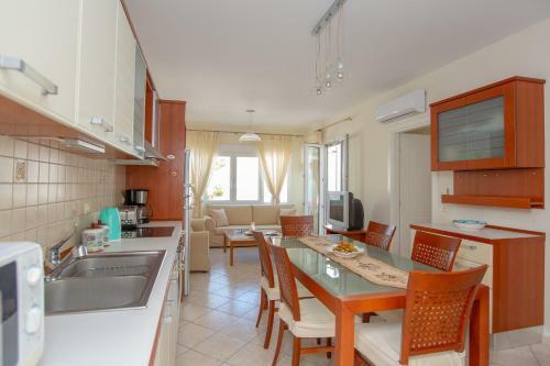 Apartamento Irida Holiday Home