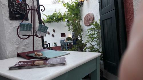 Hostal Chez Irene Sweet Pension