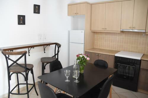 Little Yard Studios & Apartments #2