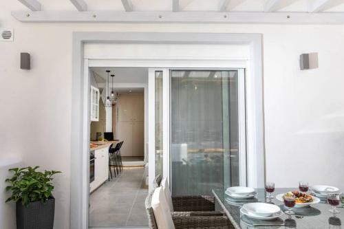 Arktos Luxury Apartment