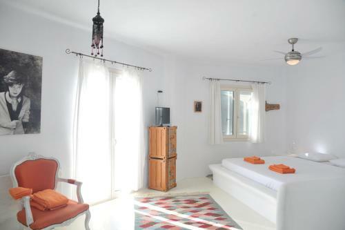 Naxos Beach House, One Minute Away From The Beach!
