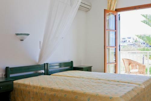 Aegean White Apartments