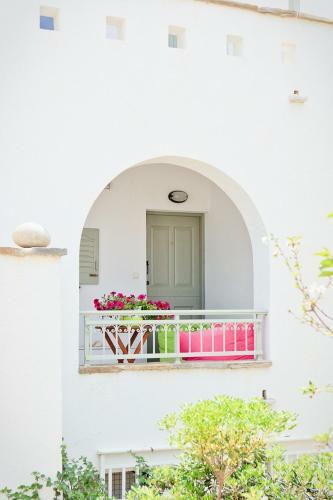 Aegean White Apartments