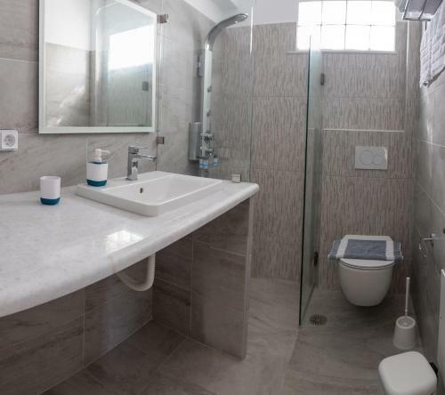 Nissea Apartments