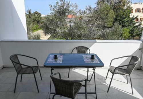 Nissea Apartments