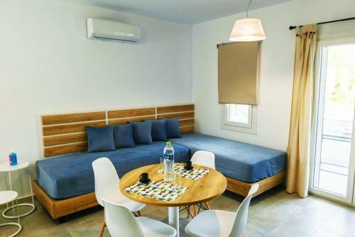 Nissea Apartments