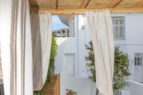Naxos Downtown Apartments & Suites