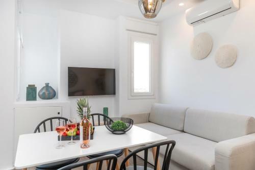 Naxos Downtown Apartments & Suites