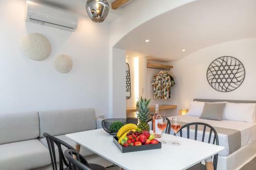 Naxos Downtown Apartments & Suites