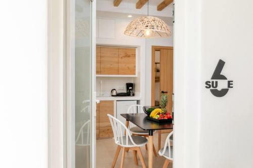 Naxos Downtown Apartments & Suites