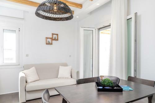 Naxos Downtown Apartments & Suites