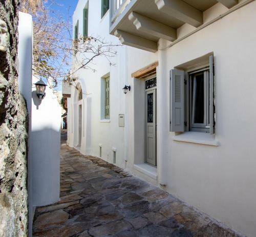 Ariadne's Kastro Boutique Apartment