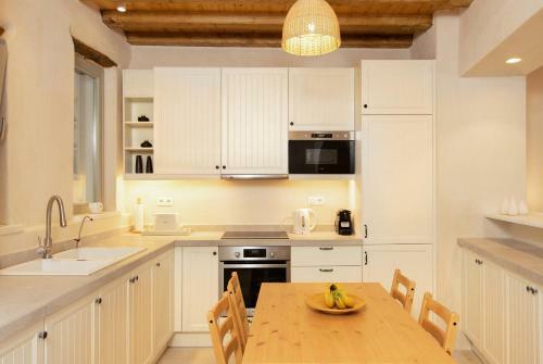 Ariadne's Kastro Boutique Apartment