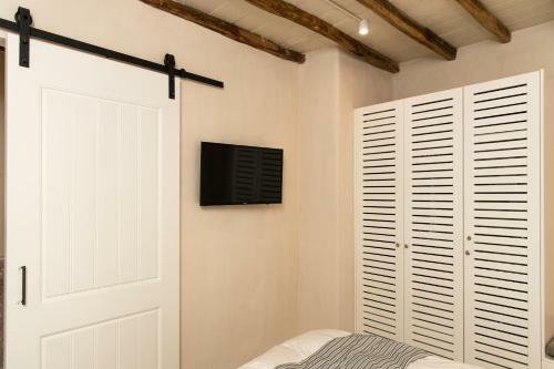 Ariadne's Kastro Boutique Apartment