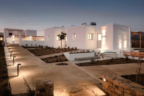 Lodge Xerolithos Natural Living