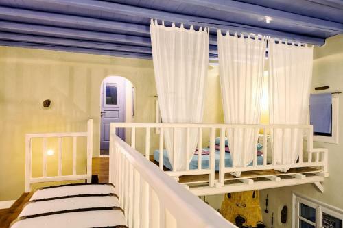 Villa Georgilas Cave House