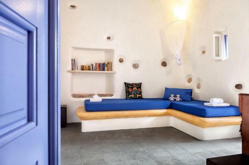 Villa Georgilas Cave House