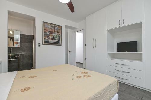 Villa Valerie With Private Swimming Pool