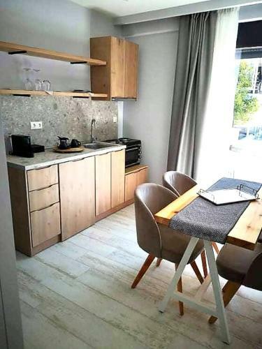 Apartamento Kali Thea Suites