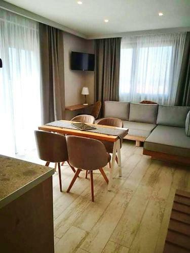 Apartamento Kali Thea Suites