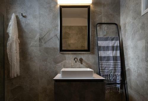 Olenia Luxury Apartments 3