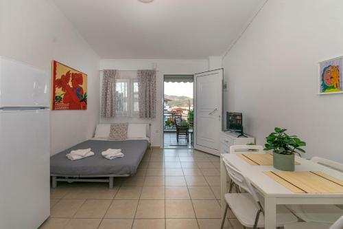 Stratos & Magda's Apartments