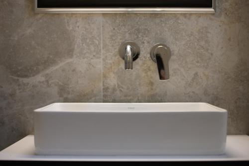 Olenia Luxury Apartments 4